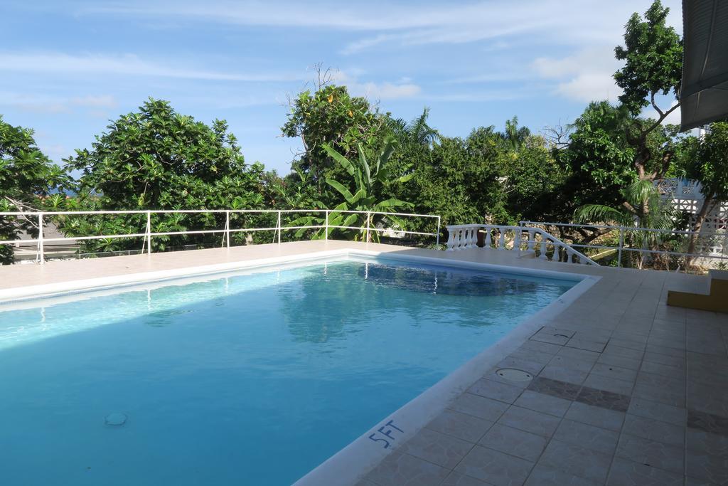 Enchanted Villas Inn มอนเทโกเบย์ ภายนอก รูปภาพ