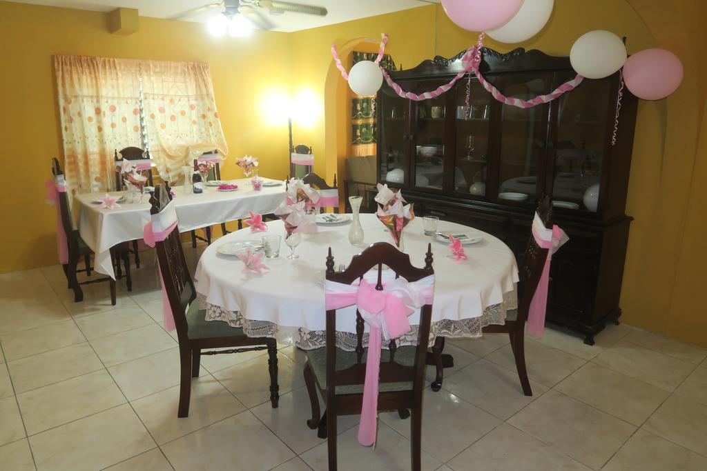 Enchanted Villas Inn มอนเทโกเบย์ ภายนอก รูปภาพ