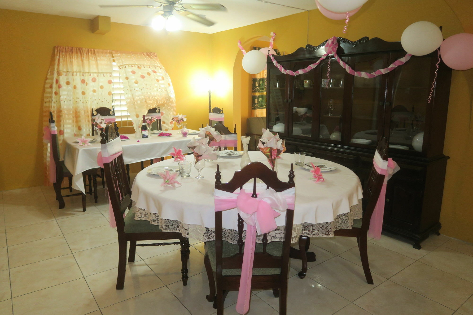 Enchanted Villas Inn มอนเทโกเบย์ ภายนอก รูปภาพ